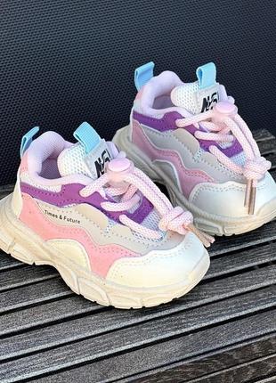 Кроссовки для маленьких