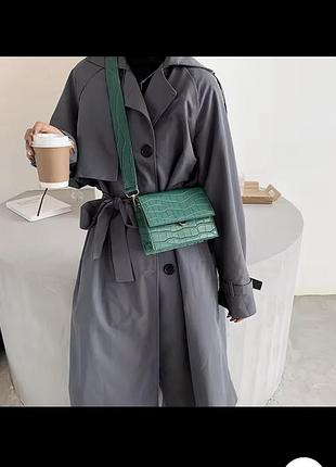 Новая зеленая сумка на плечо под крокодила