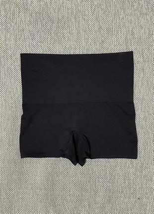 Утягуючі шортики чорні