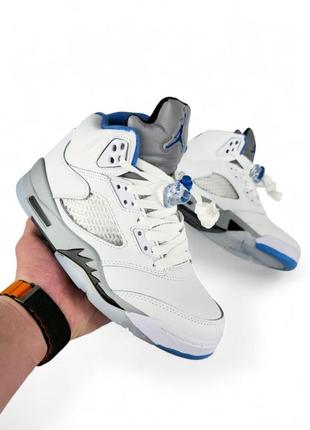 Will Smith Unboxes And Jump Tests The Jordan 5 “Fresh Prince” 
• stealth •
