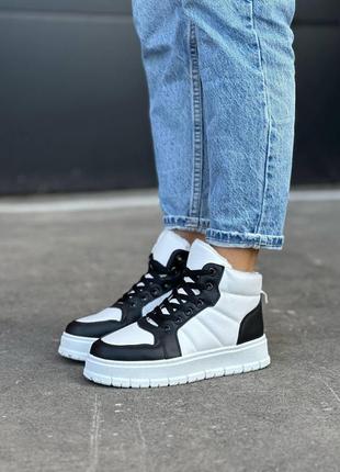 Кросівки жіночі зимові екошкіра