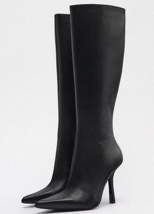 Идеальные кожаные сапоги zara