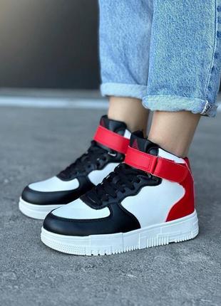 Кросівки жіночі екошкіра зима