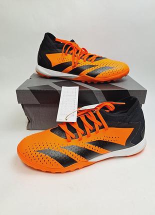 Взуття для футболу від adidas