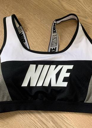 Спортивний топ nike