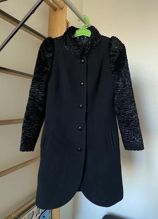 Пальто осень весна 46 размер итальялия stella micro каракульча