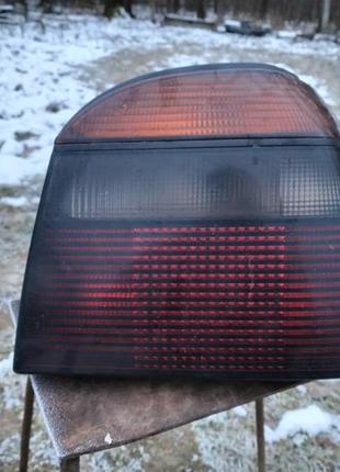 Габарит правий на volkswagen golf 3
