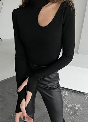 Боди с вырезом.8 фото