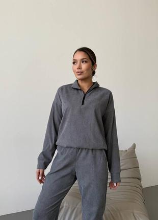 Костюм брючный вельветовый