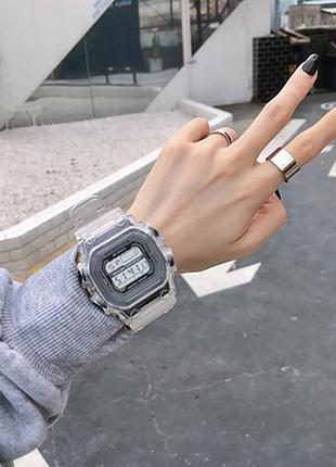 Годинник в стилі casio