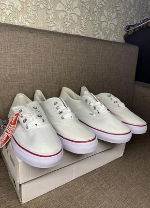Нові оригінальні кеди vans