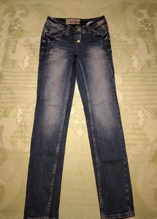 Джинси