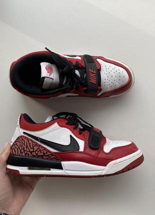 Кроссовки nike jordan
