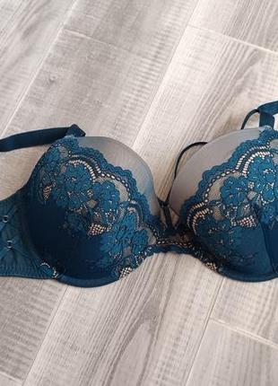 Бюстгальтер