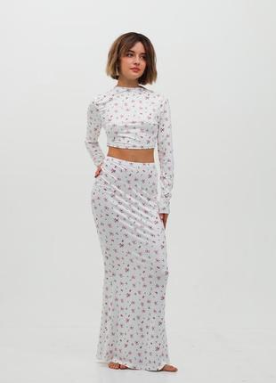 Жіночний костюм