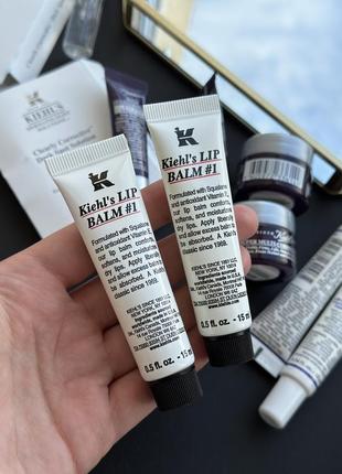 Бальзам для губ kiehl’s lip balm.