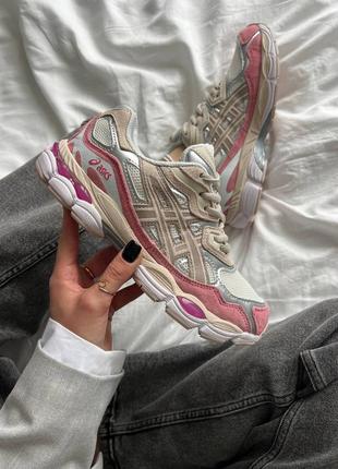 Женские кроссовки из натуральной замши