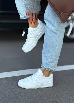 Кроссовки женские демисезонные