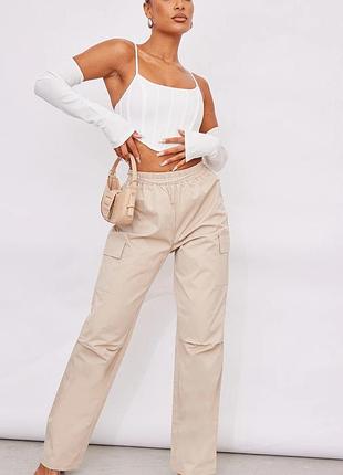 Бежевые брюки карго с эластичной талией