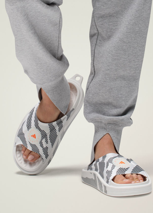 Шльопанці adidas by stella mccartney