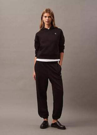 Женский костюм calvin klein