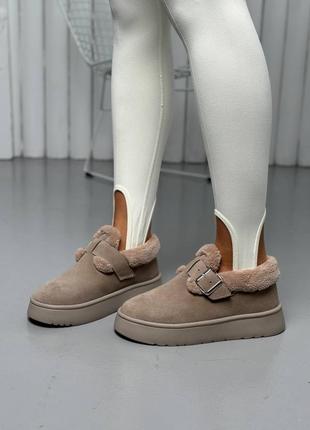 Коротенькие угги для стильных девочек