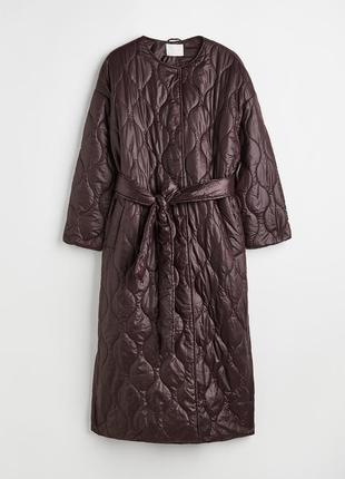 Стеганое пальто h&m в цвете бургунди