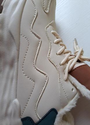 Женские зимние кроссовки