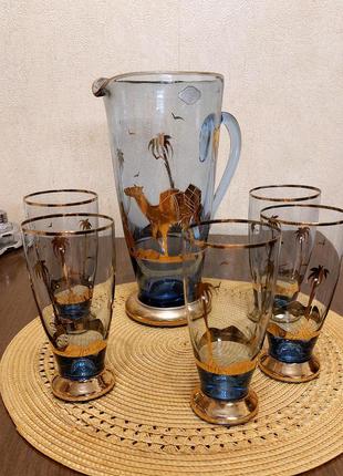Кувон с стаканами