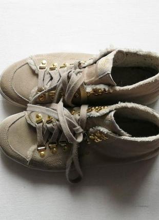 Теплі високі  замшеві кросівки adidas originals honey hook w