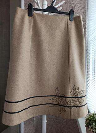 Красивейшая качественная теплая / утепленная юбка миди с шерстью с вышивкой2 фото