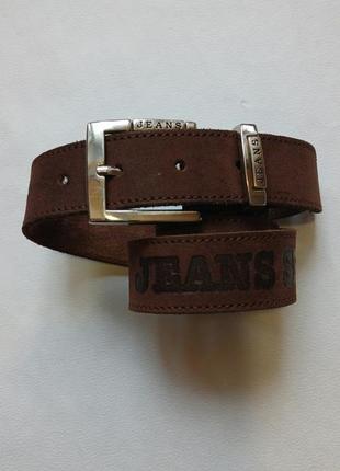 Jeans sportwear 
    продам толстый кожаный ремень jeans sportwear с тиснением2 фото