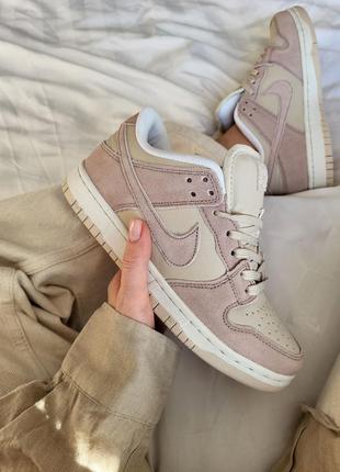 Жіночі кросівки nike