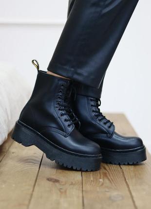 Зимние ботинки  dr. martens jadon на платформе с мехом