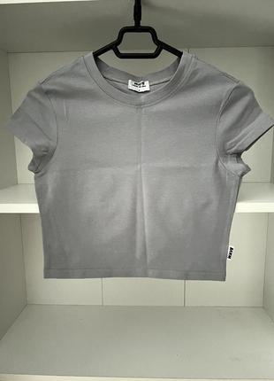 Футболка облягаючого крою українського бренду wave