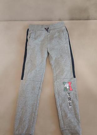 Теплі спортивні штани на флісі mayoral