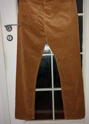 Вельветовые джинсы от известного бренда.5 фото