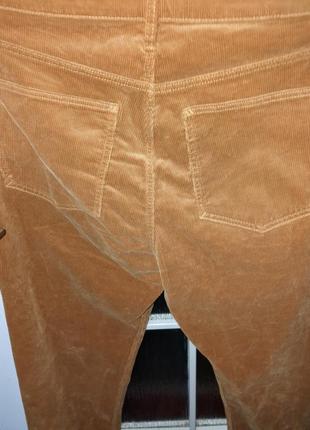 Вельветовые джинсы от известного бренда.6 фото