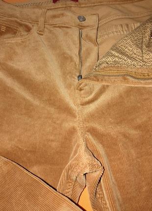 Вельветовые джинсы от известного бренда.8 фото