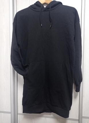 Платье с капюшоном