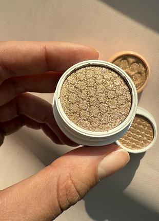 Мусовые тени colourpop