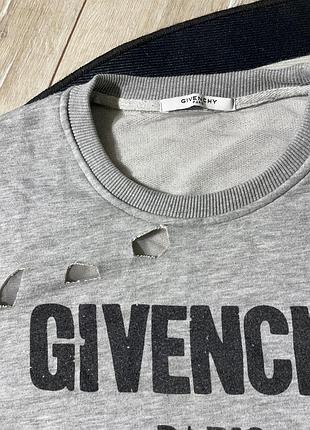 Givenchy  destroyed 3