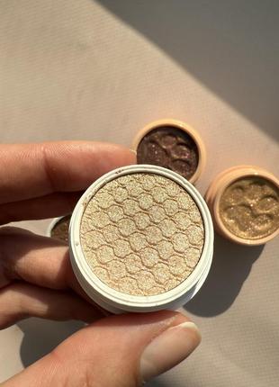 Мусовые тени flower child colourpop