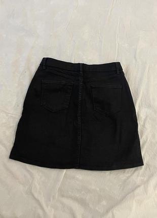 Чорна джинсова спідниця міні 3