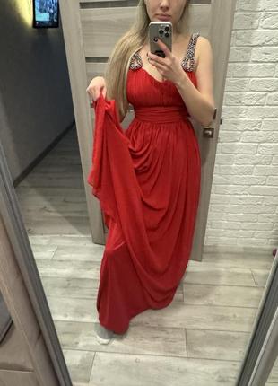 Вечірня сукня