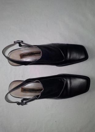 Праздничные туфли-босоножки