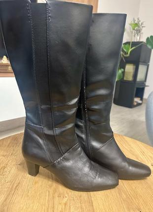 Чоботи clarks