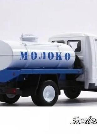 Масштабна модель газ-3302 «газель» молоковоз (1994). автомобіль на службі. 1:432 фото