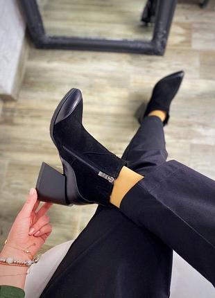 Черевики на підборах