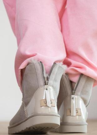 Угги угги угг ugg mini ligth grey zip lacquer